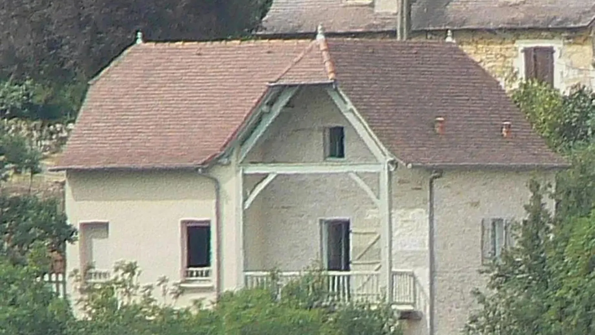 Maison Familiale A Faycelles Avec Terrasse فرنسا